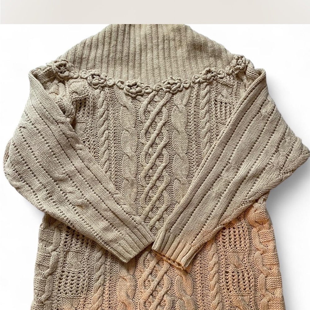 Vintage Oversized 90’s Casual Connection Cable Knit Sweater in size S